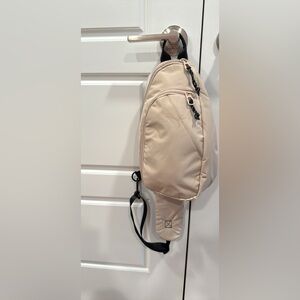 Puma Beige Sling Bag

Never used